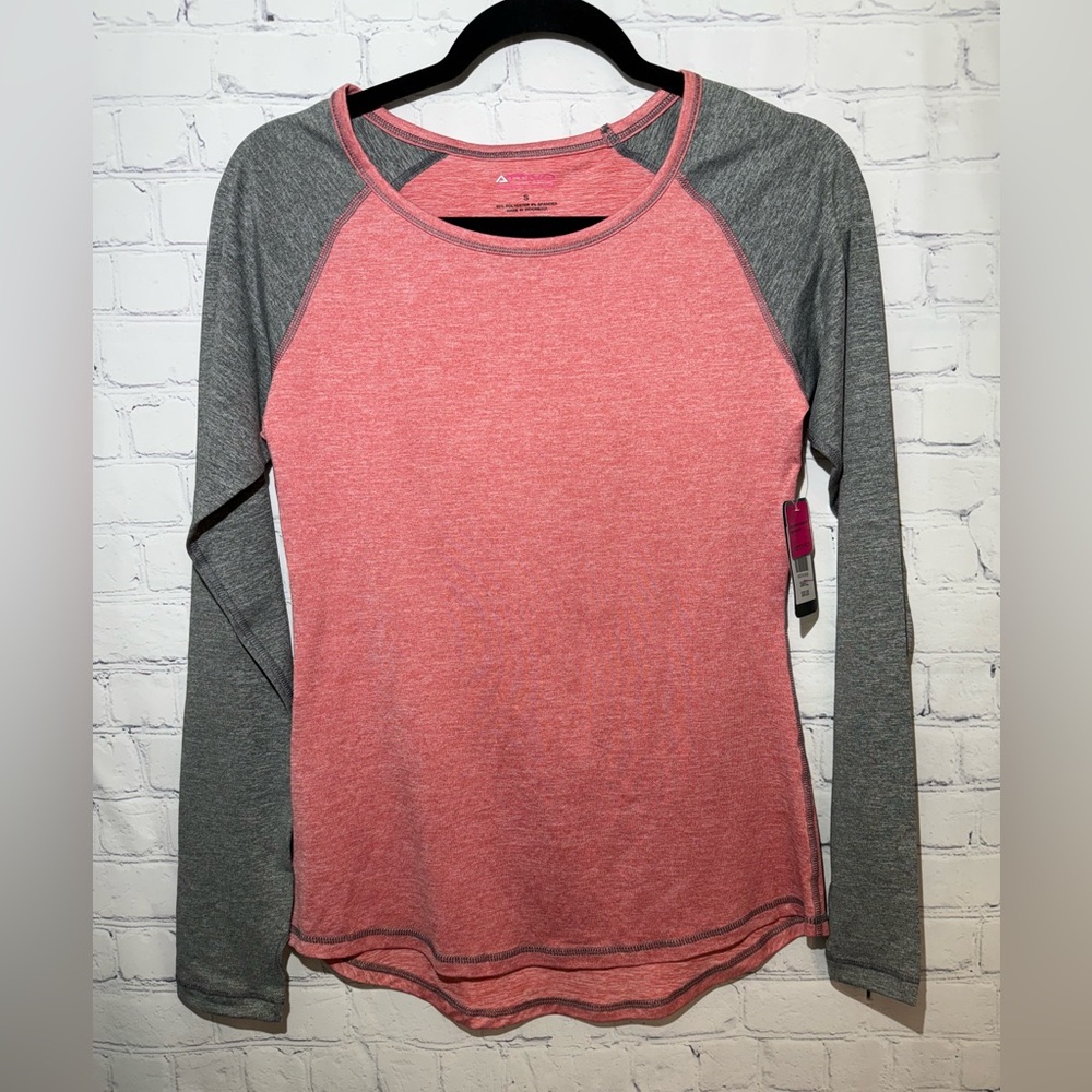 NWT ATTIVO performance activewear size small red & gray